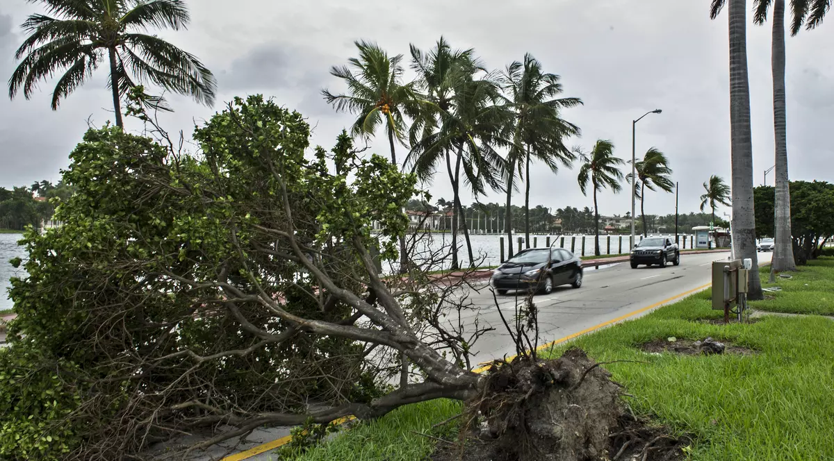 Uraganul Ophelia amenință vestul Europei / FOTO