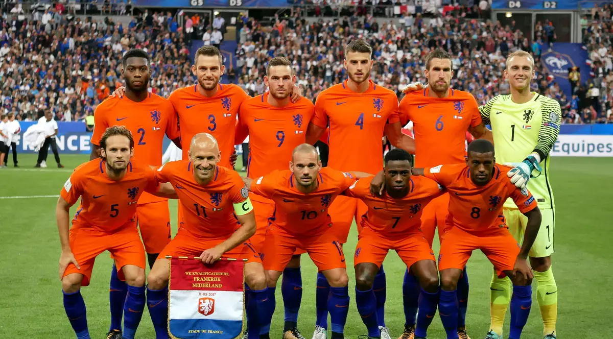 Lotul Olandei pentru amicalul cu România. Batavii vin la București cu cea mai bună echipă