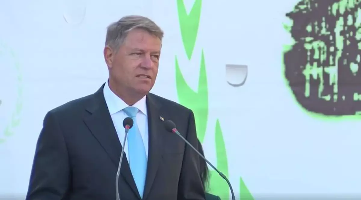 Presedintele Klaus Iohannis in prima zi de școală