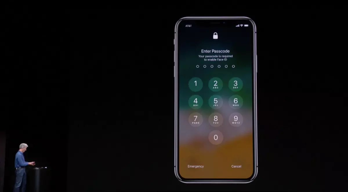 iPhone X a dat eroare la lansare: telefonul nu s-a deblocat prin funcția Face ID, de recunoaștere facială