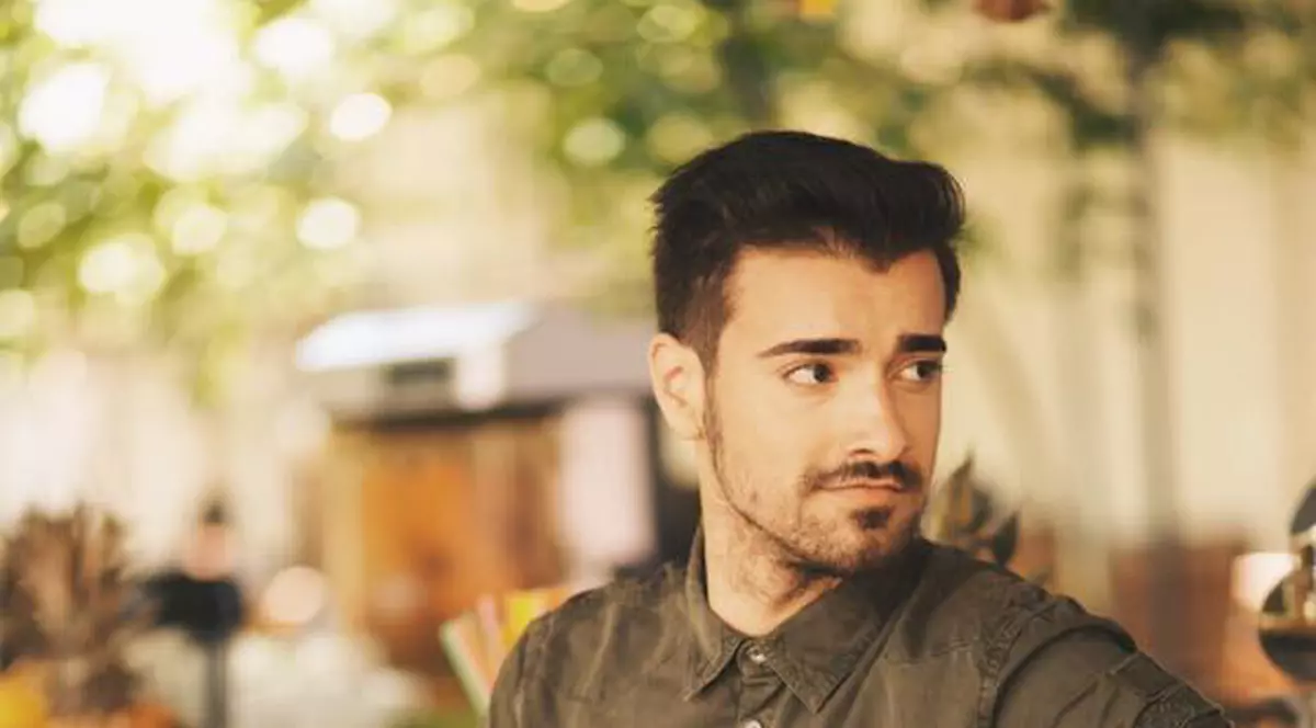 EXCLUSIV/Liviu Teodorescu a refuzat toate concertele ca să stea cu mama lui de Crăciun