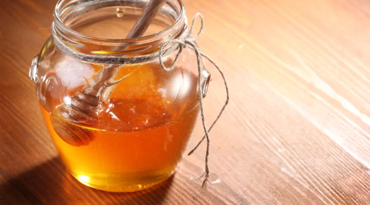 Apel la Bruxelles pentru combaterea fenomenului mierii contrafăcute