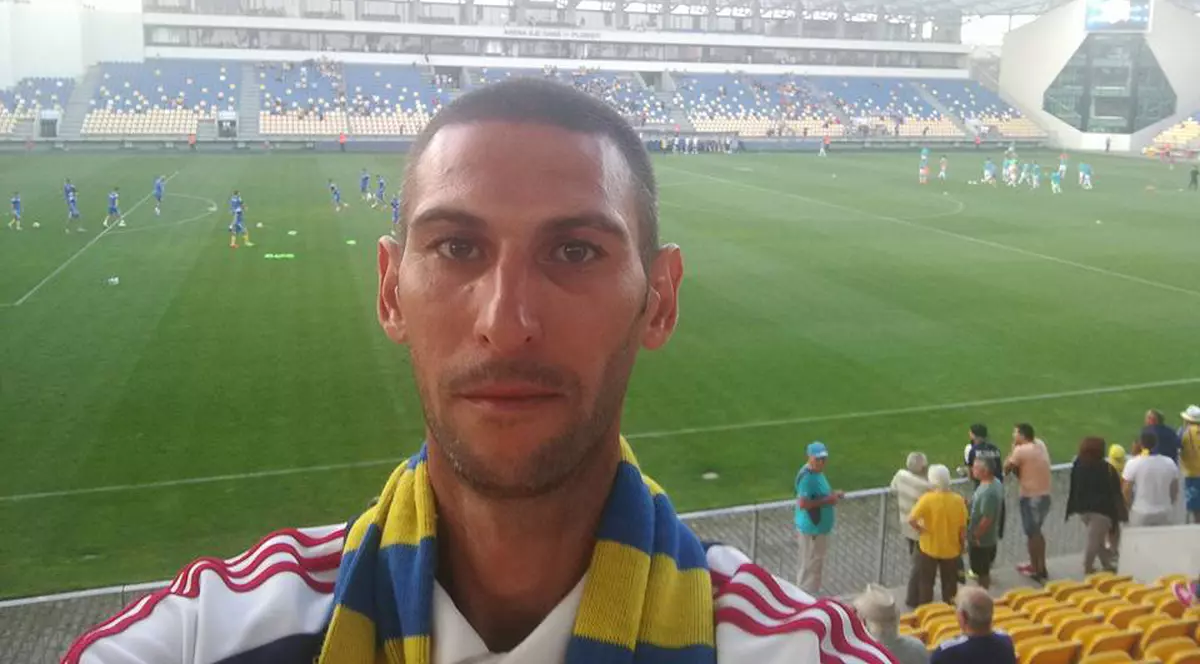 Un militar, găsit spânzurat în subsolul blocului. Era încadrat într-o unitate din care făcea parte și militarul ucis în Afganistan