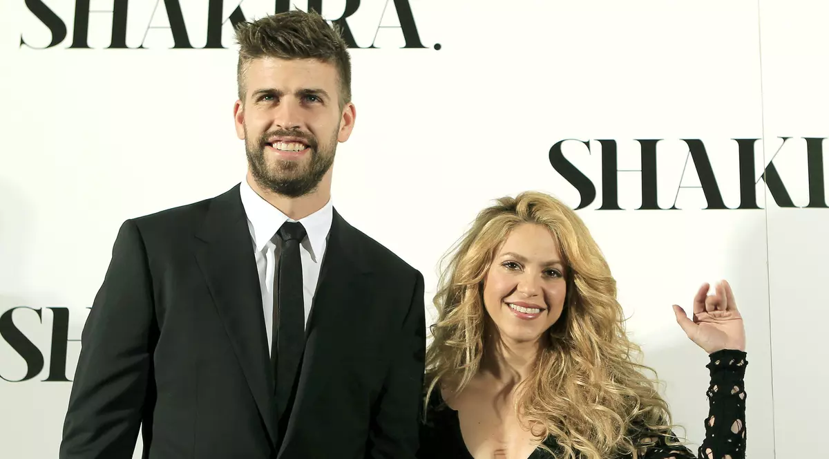 Pique si Shakira