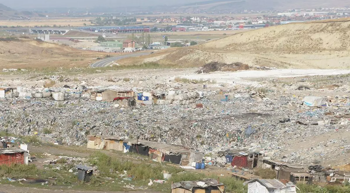 Un bebeluș mort a fost găsit la groapa de gunoi din Cluj