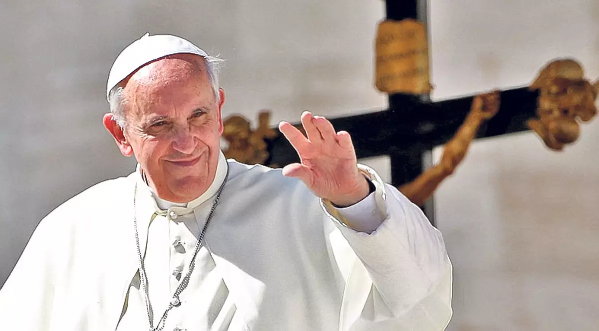 Papa Francisc le laudă pe femeile care își iartă soții când le înșală