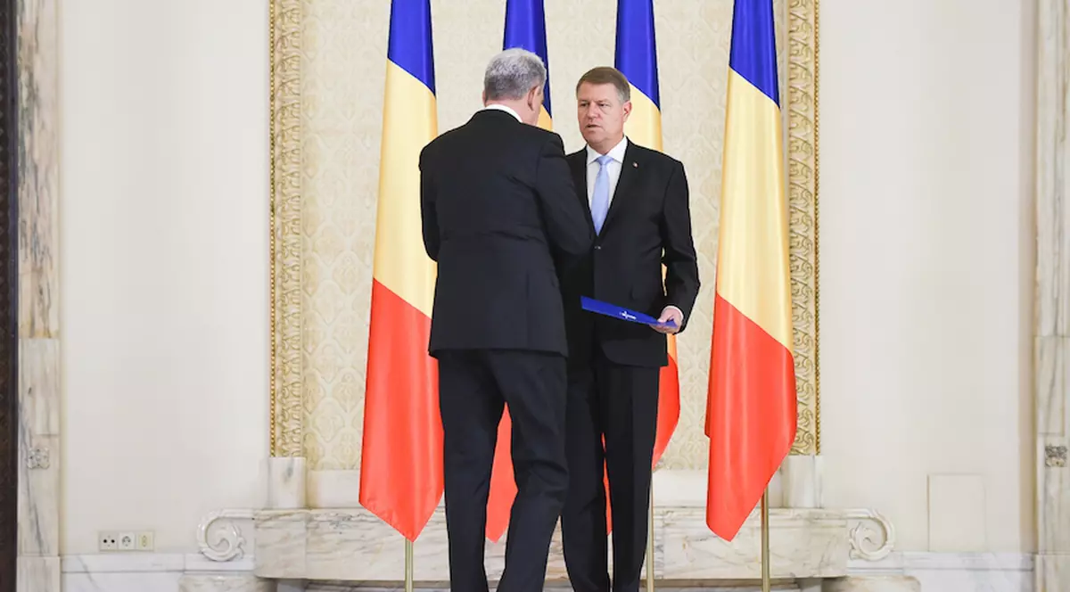 Klaus Iohannis primește luni noile propuneri de miniștri