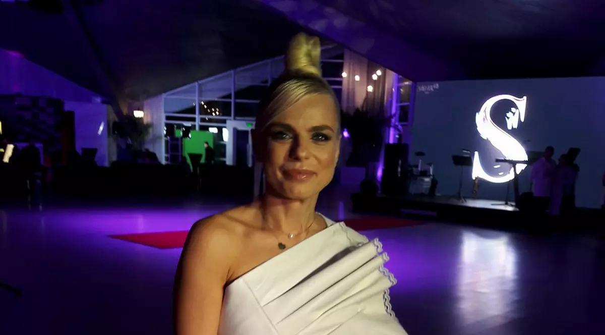 Jojo și-a creat propria ținută și a făcut senzație la un eveniment cu ea. Însă, toți au fost surprinși când au văzut ce are în picioare