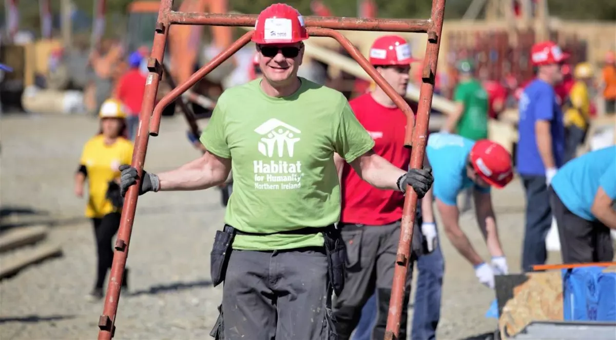 Construcție accelerată la Bacău, unică în Europa: 36 de case în cinci zile