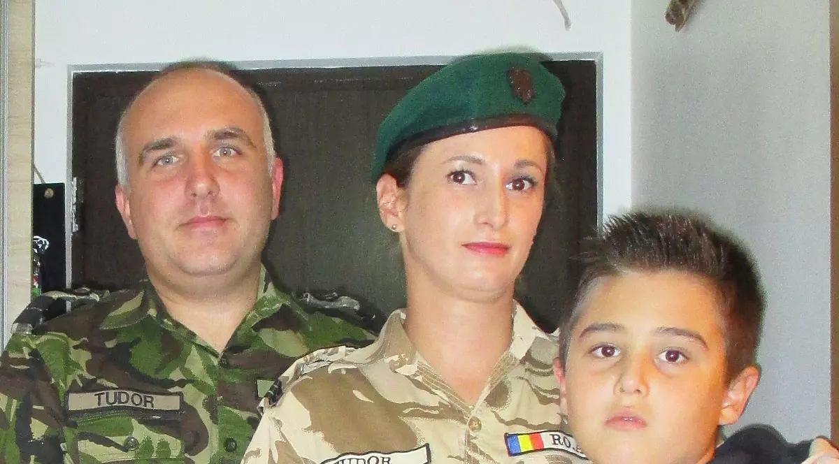 Pentru o mamă militar în Afganistan cel mai emoţionant moment este întoarcerea acasă