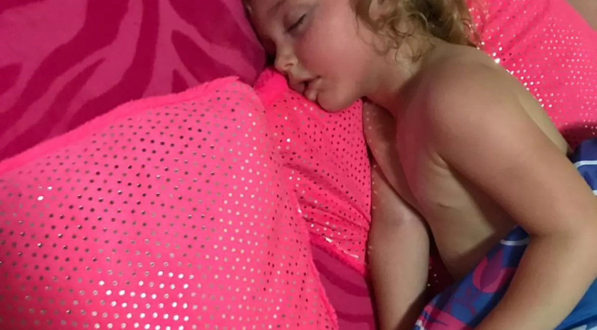 Momente de groaza pentru o mama: a incercat sa-si trezeasca copilul timp de 20 de minute