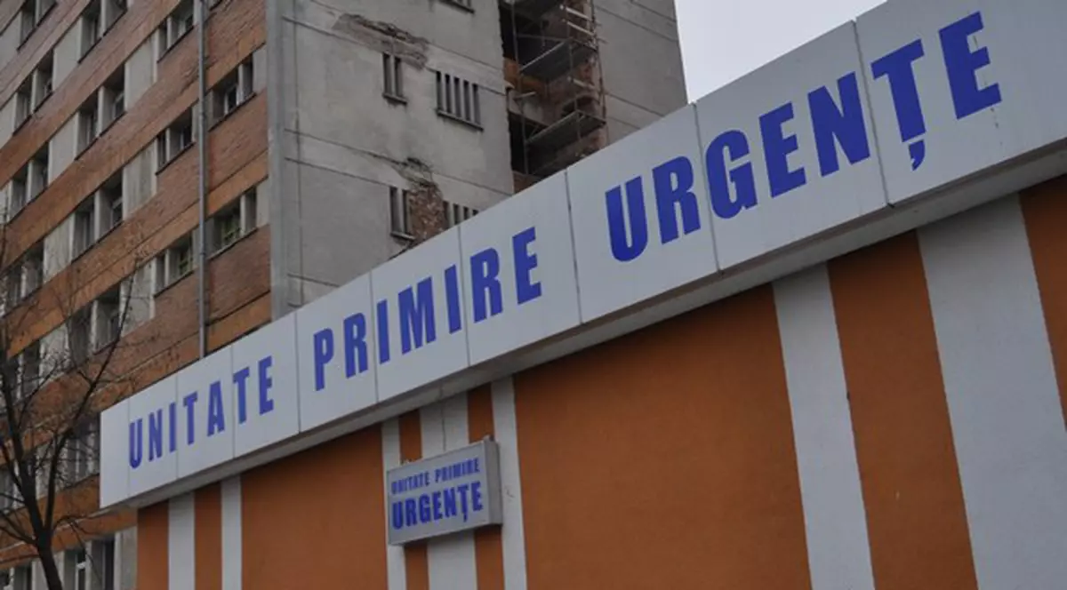 tratată după 4 ore de așteptare la Urgență cu un Algocalmin