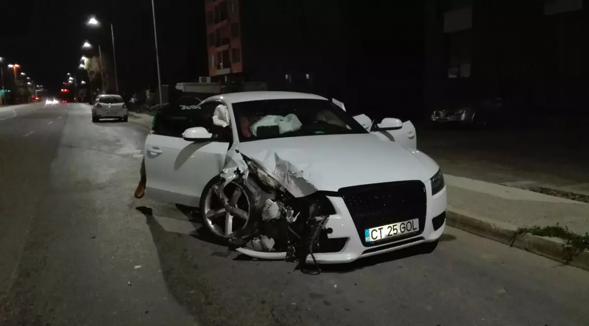 a lovit mașina Poliției într-un accident la Constanța