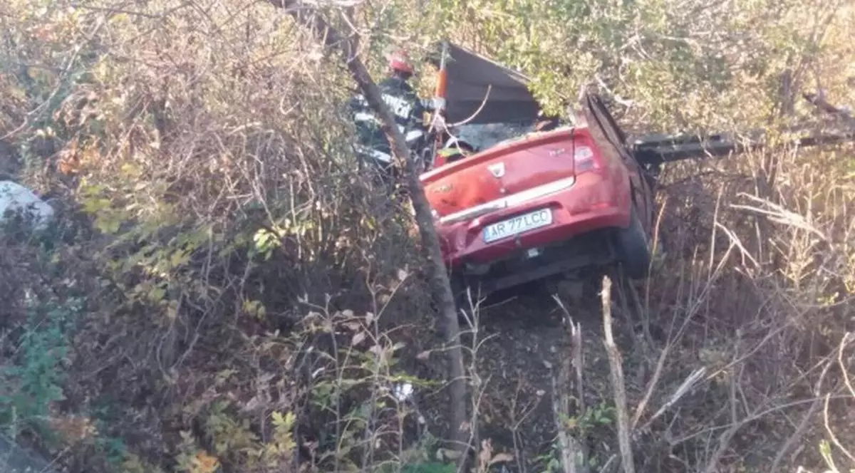 Doi morți și doi răniți grav într-un accident petrecut pe șoseaua Arad-Timișoara