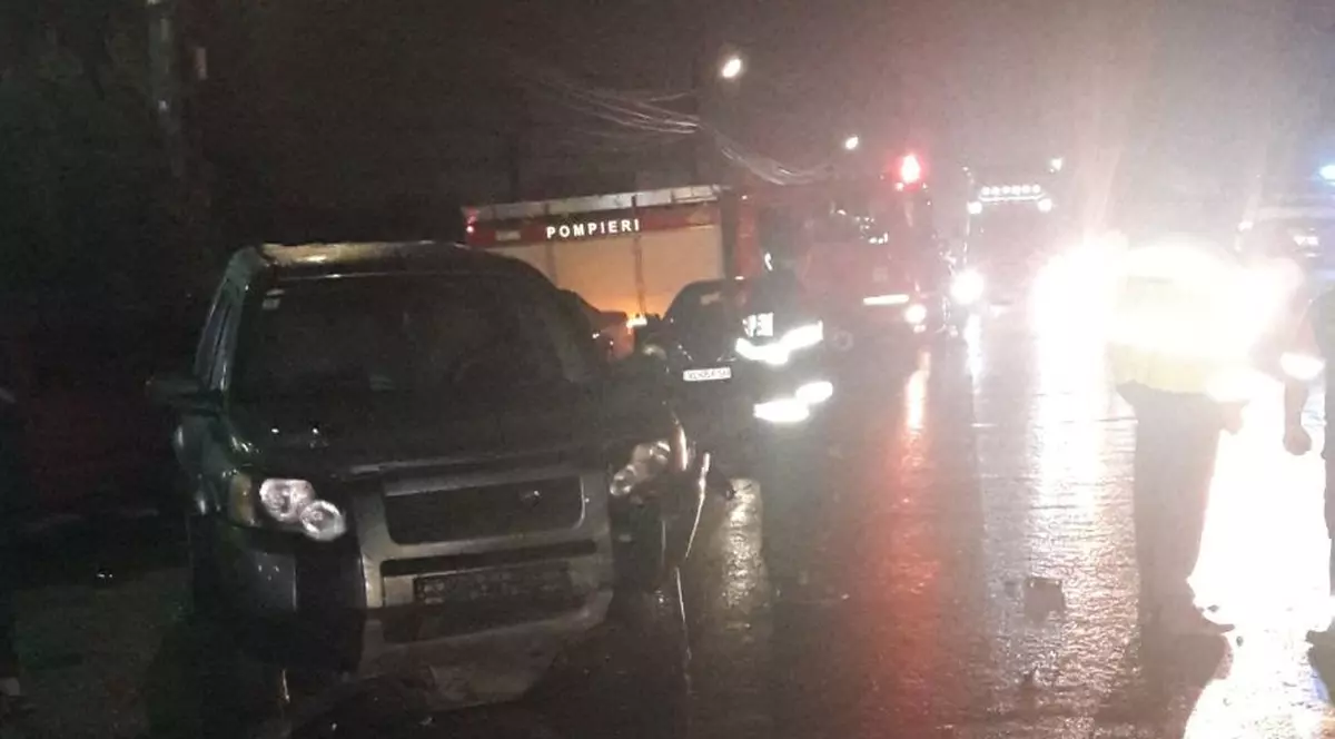 Un șofer beat, fără permis și cu un copil în mașină a lovit trei pietoni