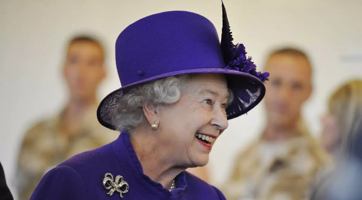 Elizabeta a II-a a devenit cel mai vârstnic șef de stat