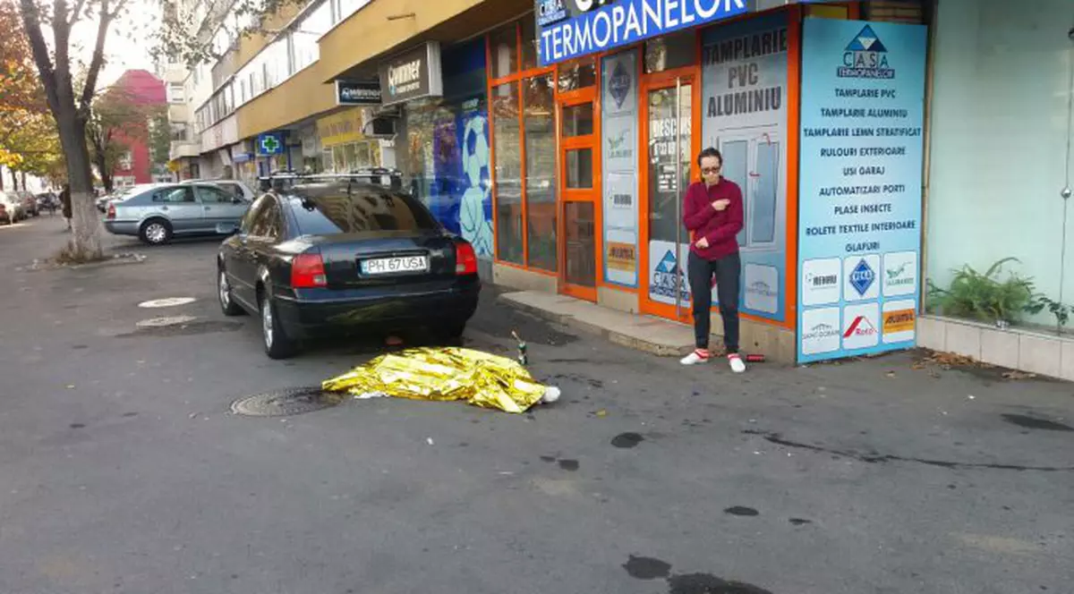 O bătrână a căzut de la etajul 9