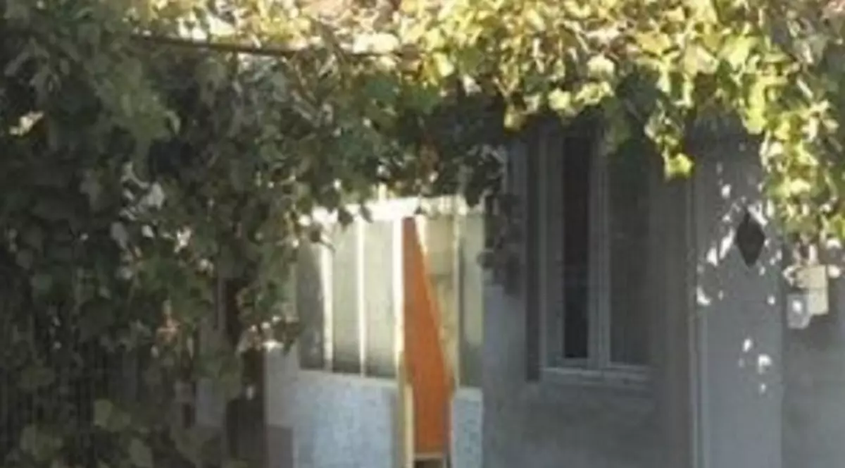 Așa arată cea mai ieftină casă din București. Te-ai muta aici?