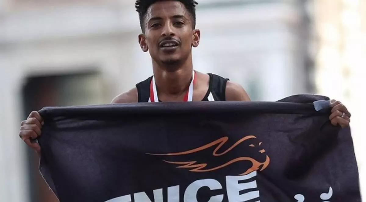 Un italian a câștigat maratonul de la Veneția după ce favoriții au fost duși pe un drum greșit