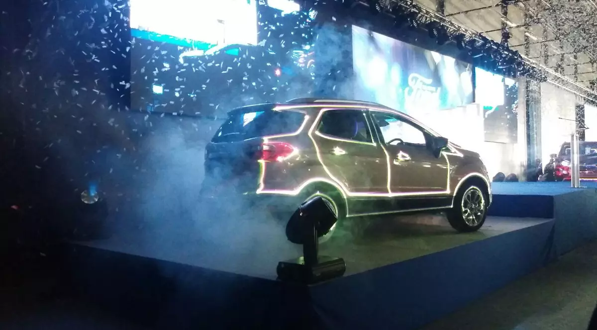 Angajații Ford Craiova că le impune renegocierea nefavorabilă a unor condiții odată cu trecerea contribuțiilor la angajat