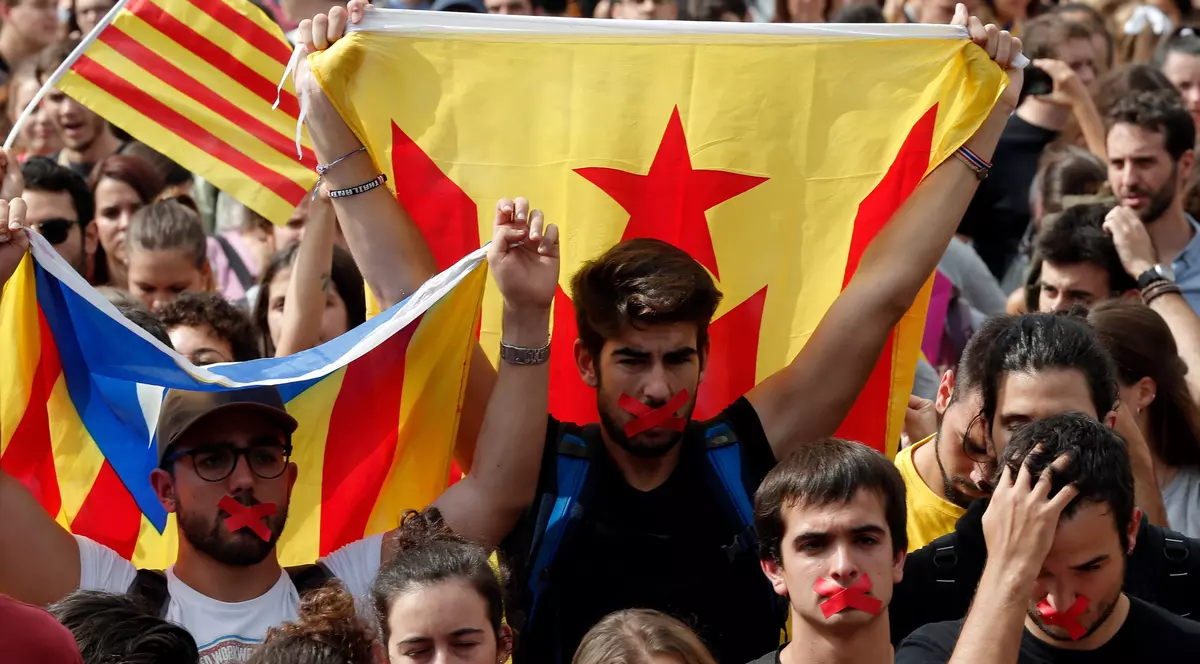 Spania, în criză. Scenarii posibile după referendumul din Catalonia