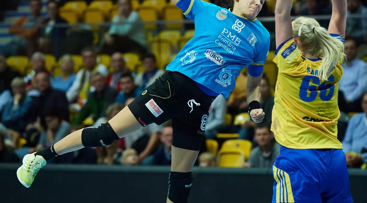 Cristina Neagu a avut o prestație ștearsă în meciul Nykobing - CSM București, în Liga Campionilor la handbal feminin