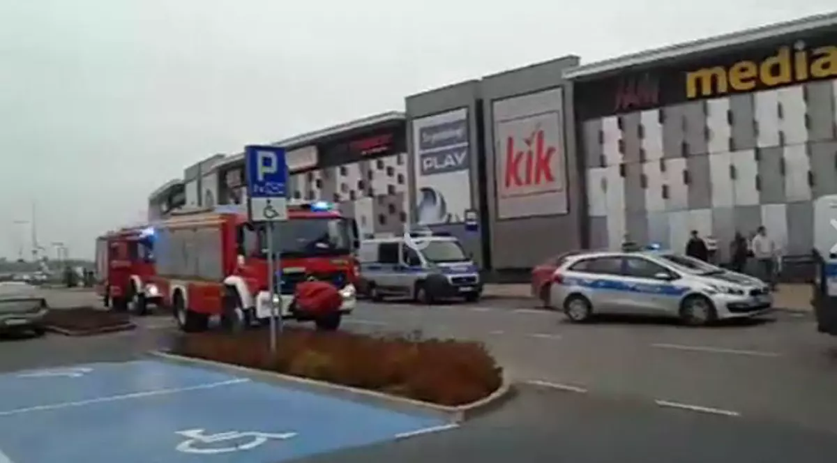 Mai multe persoane înjunghiate la un mall din Polonia