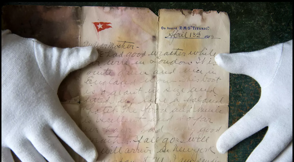 O scrisoare de pe Titanic s-a vândut cu 126.000 de lire