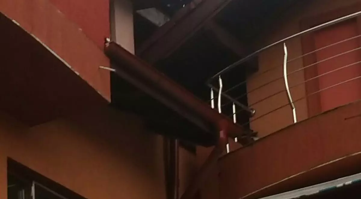 Tânăr de 28 de ani, găsit mort pe acoperișul unei case din Timișoara