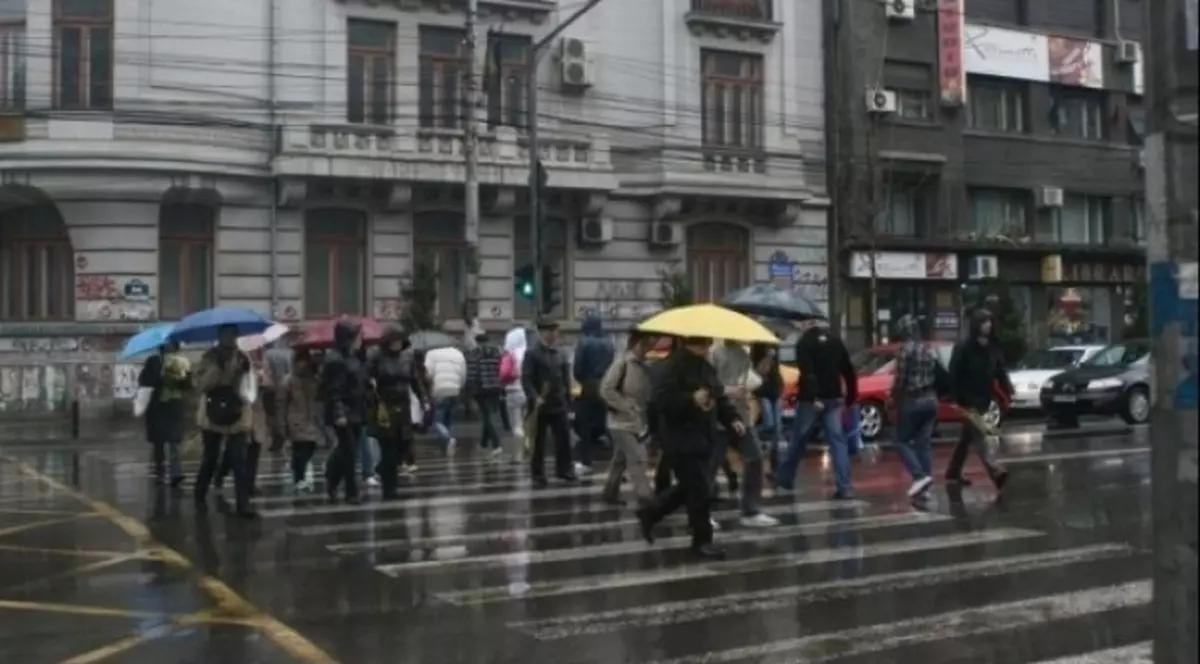 Sistemul de canalizare al Capitalei a trecut cu succes primul test al toamnei