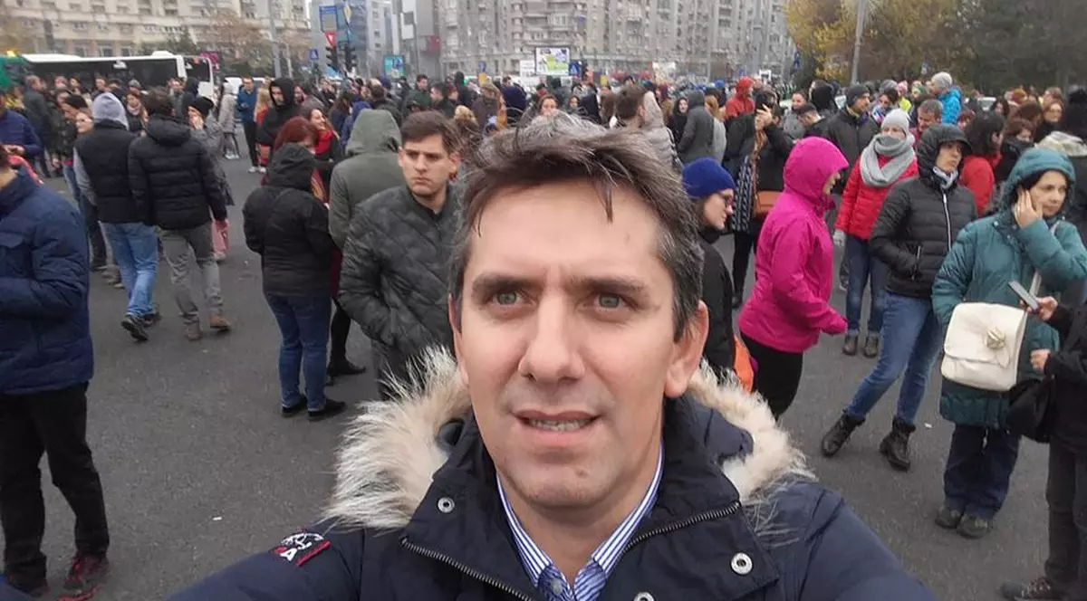 PNL anunță protest în jurul Parlamentului