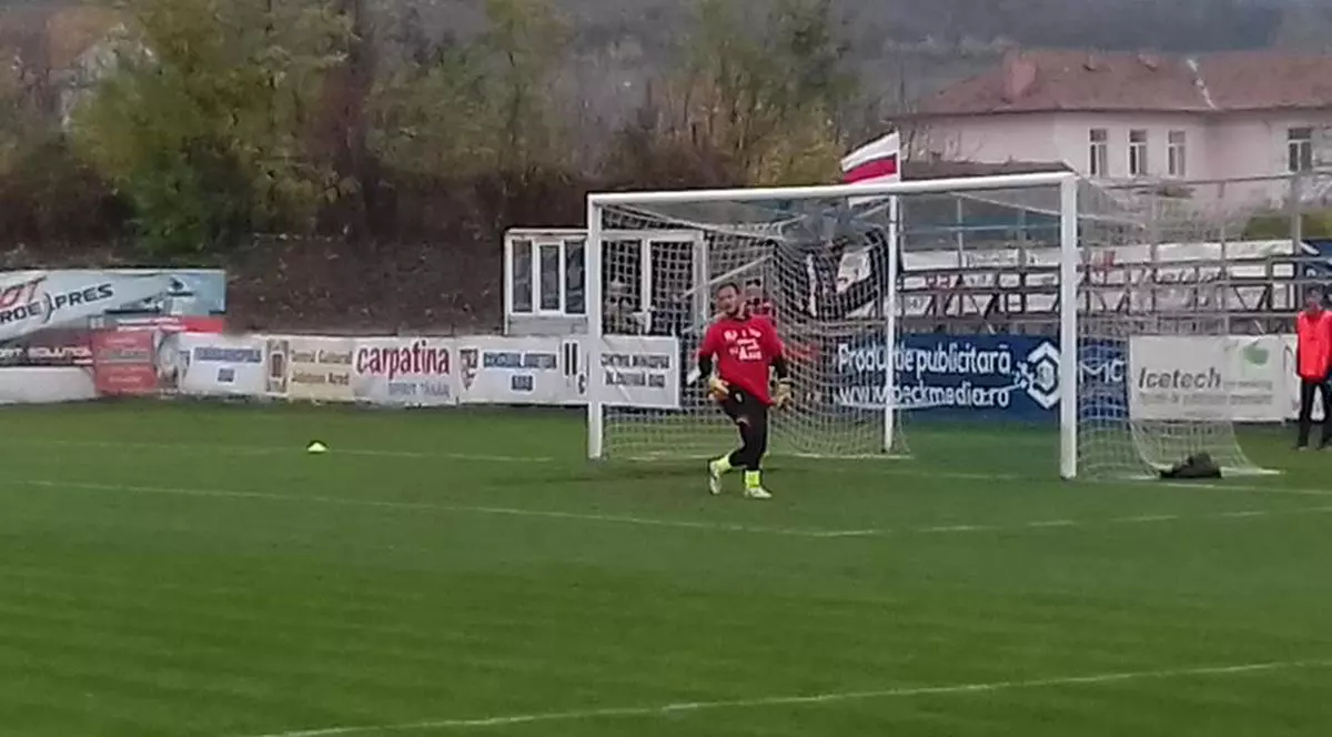 Liga a 2-a. Revoluție la UTA. Grahovac a fost dat afară. Ciucă, Buleică și Strătilă - trimiși la echipa a doua. Arădenii, umiliți acasă. Rezultatele etapei a 17-a