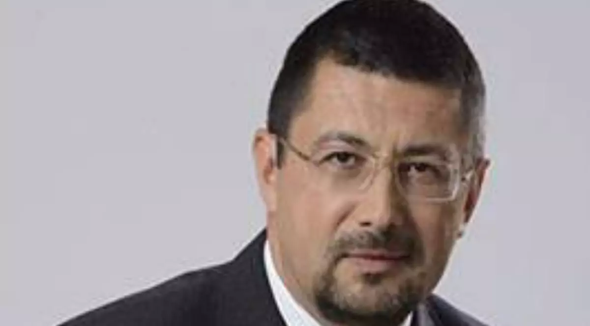 UPDATE. Șeful Asociației Producătorilor de Medicamente Generice, Laurențiu-Teodor Mihai, numit președinte al CNAS. „Mă onorează și mă responsabilizează”