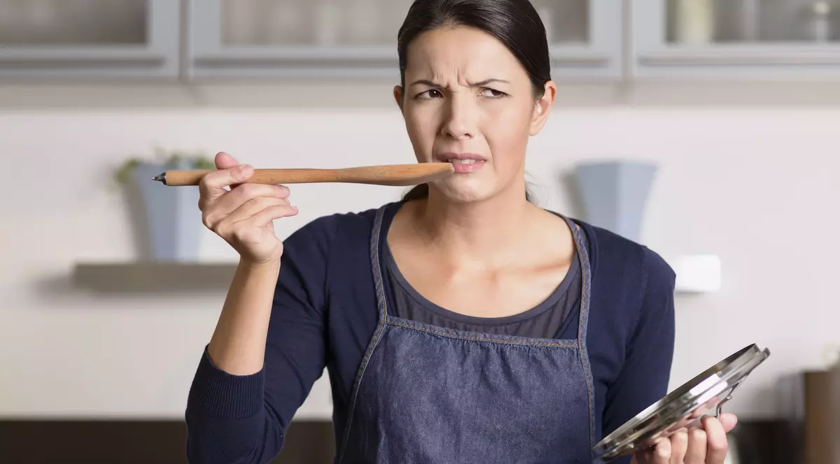 Ce alimente devin toxice dacă le reîncălzești