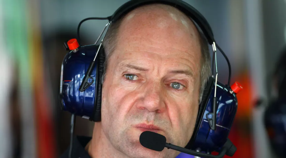 Adrian Newey se simte responsabil pentru moartea lui Ayrton Senna: “Am proiectat o mașină în care a pierit un mare om”