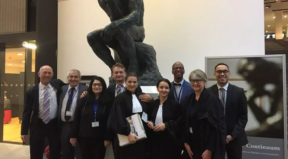 Curtea Europeană de Justiţie a dezbătut cazul lui Adrian Coman şi Clai Hamilton