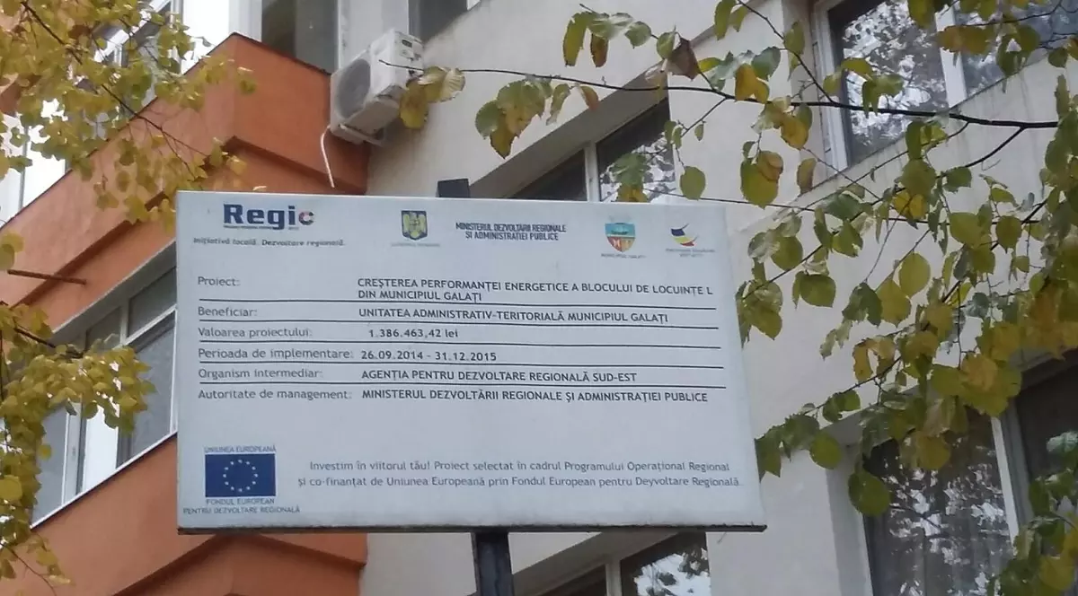 Locatarii unui bloc din Galați, revoltaţi că au infiltraţii de apă după ce imobilul a fost reabilitat termic