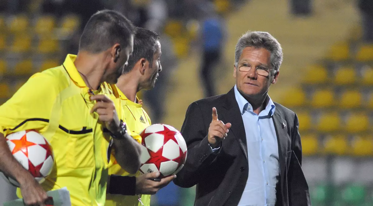 Ladislau Bölöni, amendat cu 2.500 de euro de federația belgiană de fotbal. Românul criticase arbitrajul