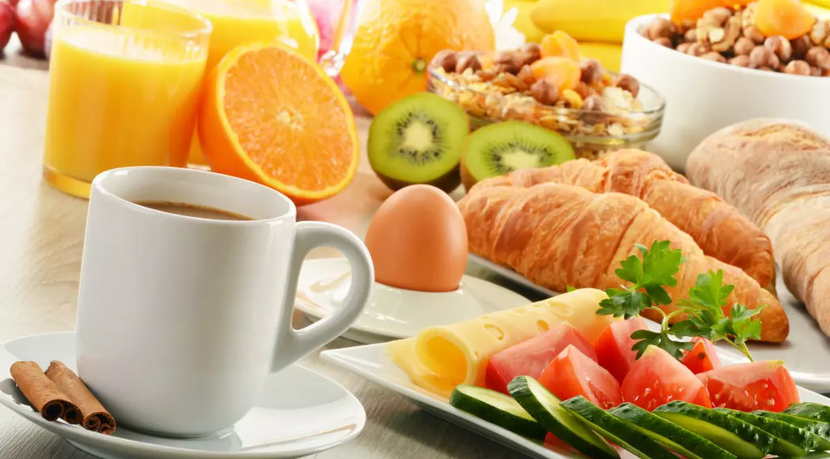 Cafea și corn gratis în Suceava celor care beau și renunță la mașină