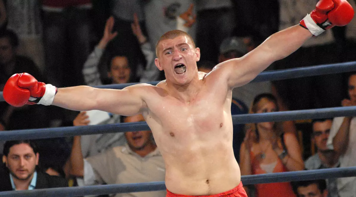 Ce și-a cumpărat Cătălin Moroșanu din primii bani câștigați. "Ce face pervenitul?!?"