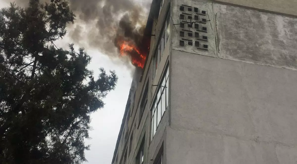 Explozie urmată de incendiu într-un apartament din Constanța