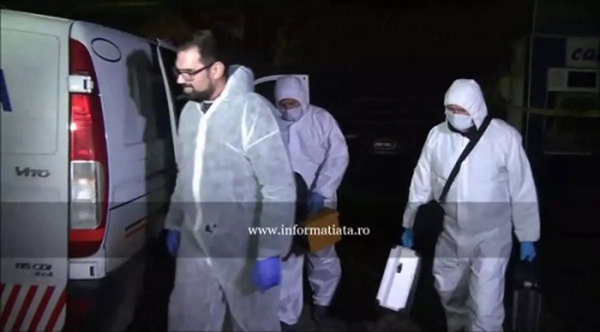 Un om de afaceri din județul Suceava a fost găsit cu gâtul tăiat în propria casă. Fiica sa de 17 ani este unul dintre suspecți