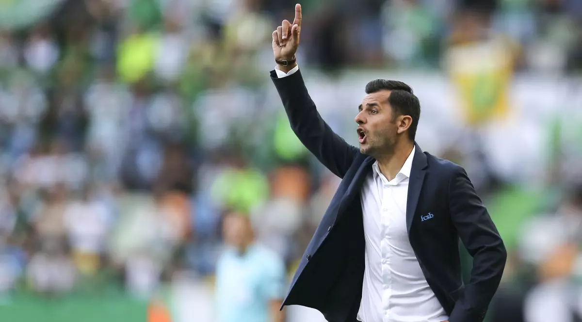 Dică nu este mulțumit cu jocul FCSB-ului. Gigi Becali îl face praf pe antrenor