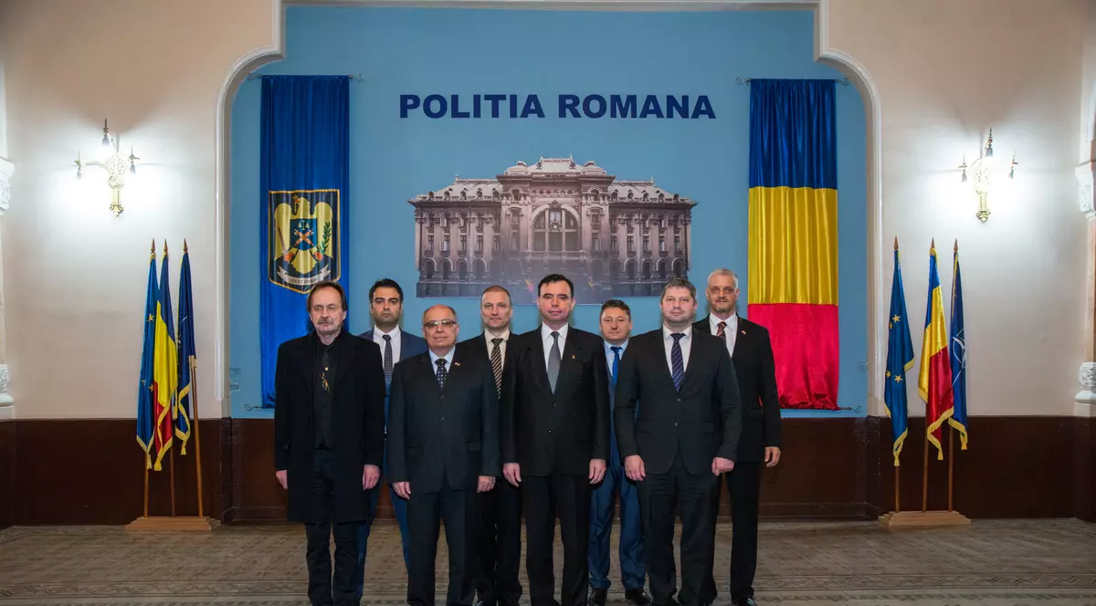 Șeful Poliției Române, decorat de ministrul de Interne din Ungaria