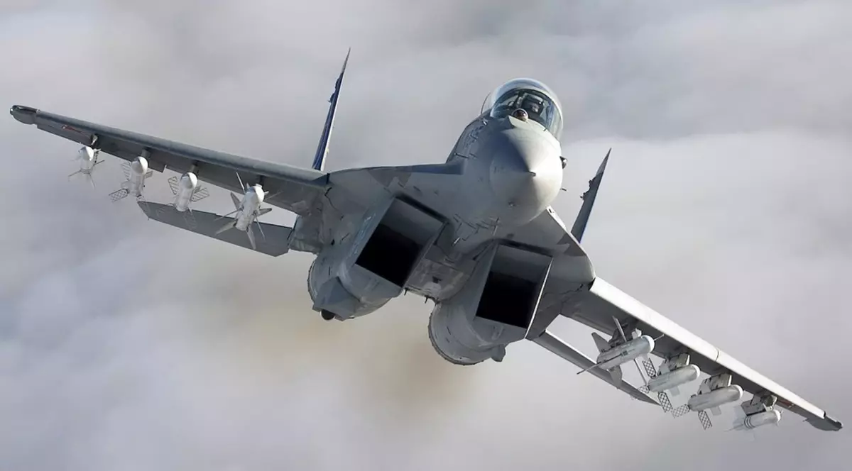 Un pilot a fost suspendat după ce a desenat ceva obscen pe cer. Reacția Marinei Americane | FOTO