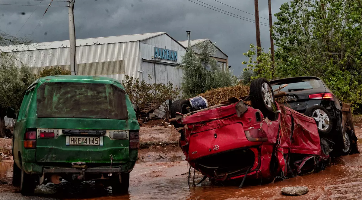 Inundații grave în apropiere de Atena, soldate cu 15 morți: "A venit ca un tsunami"