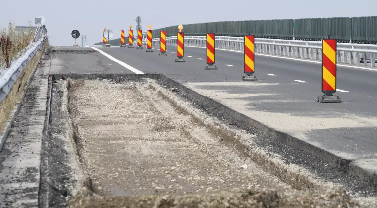 Proiectele de infrastructură vor putea fi transferate de la autorităţile centrale la cele locale