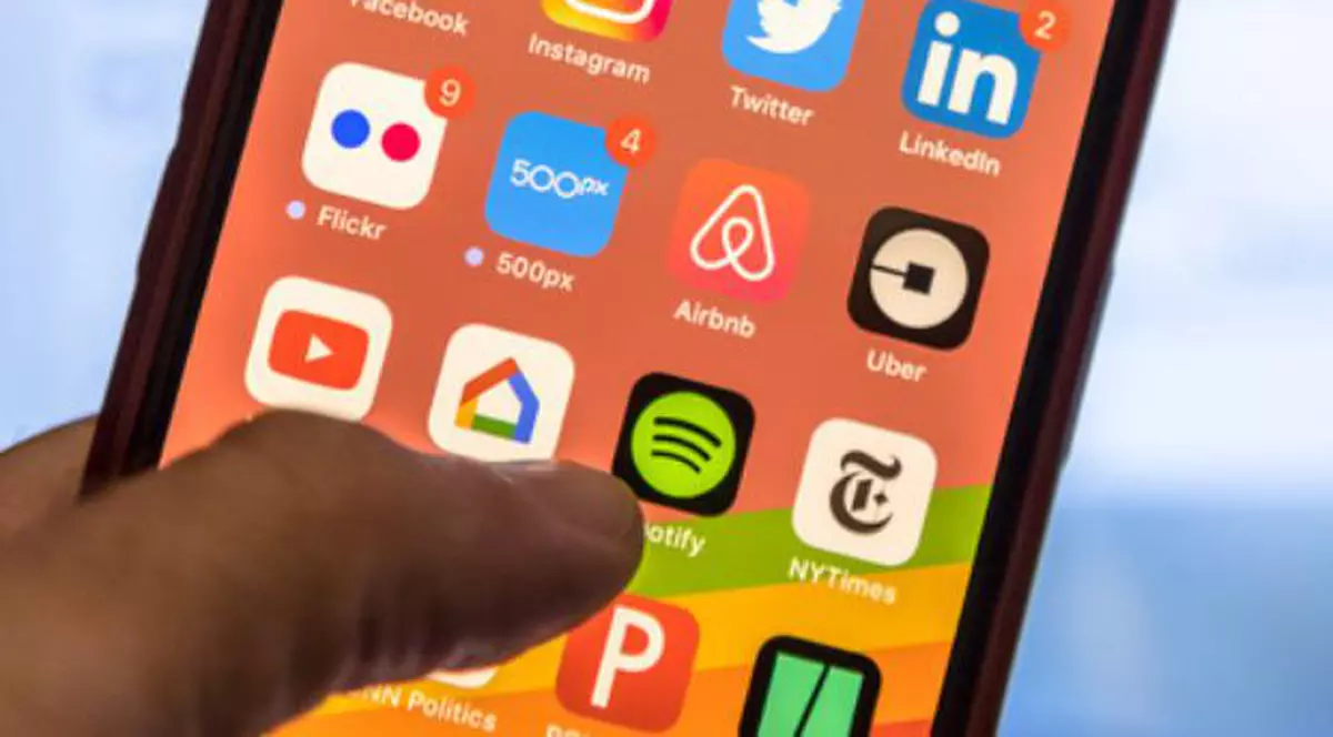 Oferte pentru iPhone X de Black Friday 2017. Unde poți cumpăra cel mai nou telefon Apple la cel mai bun preț