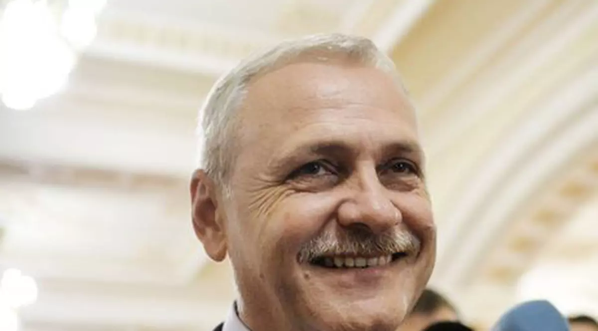 Singura imagine cu Liviu Dragnea fără mustață. Cum arăta liderul PSD | FOTO