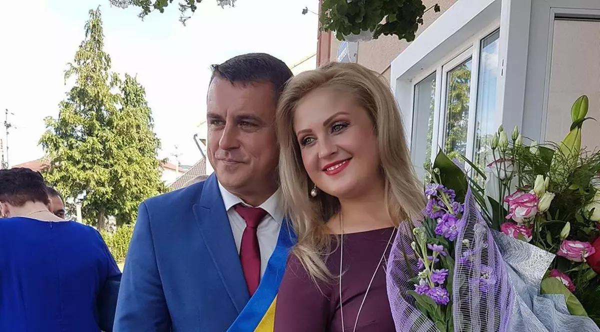 Secretul mirelui de la nunta anului din Maramureș. A mai fost căsătorit și are un copil